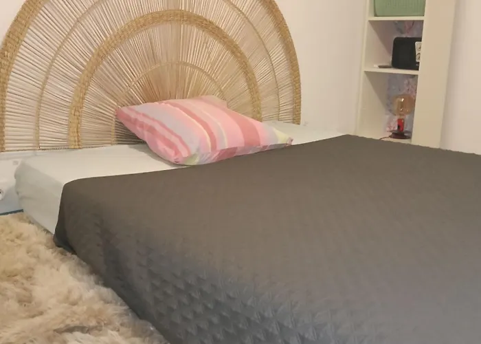 Mina Room ホームステイ *